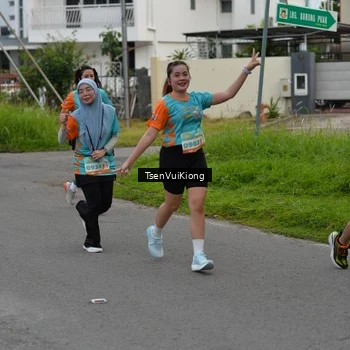 Runner Photo 8180002