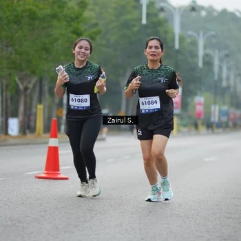 Runner Photo 8180006