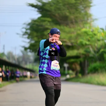 Runner Photo 8180022