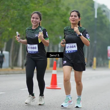 Runner Photo 8180242