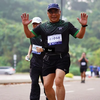 Runner Photo 8180312