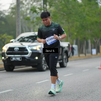 Runner Photo 8180323