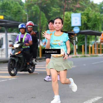 Runner Photo 8180334