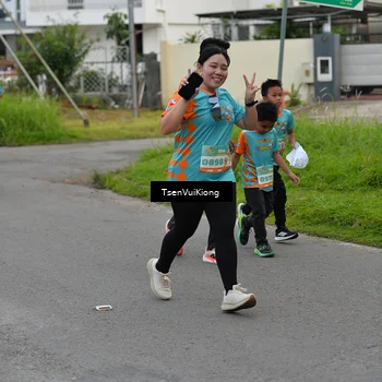 Runner Photo 8180365