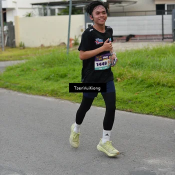 Runner Photo 8180409