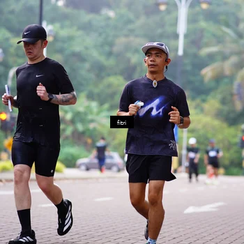Runner Photo 8180413