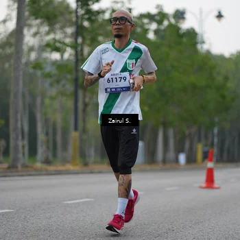 Runner Photo 8180434
