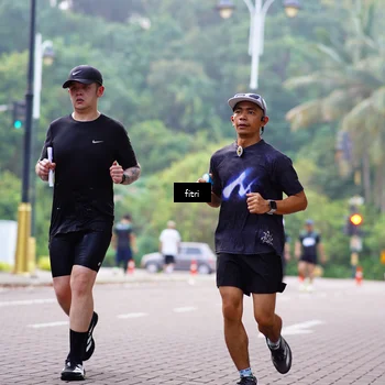Runner Photo 8180435