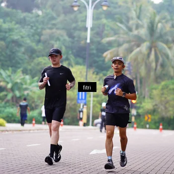 Runner Photo 8180471