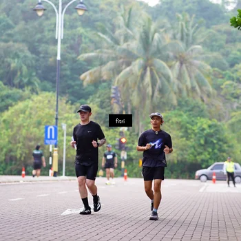 Runner Photo 8180573