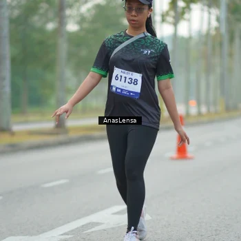 Runner Photo 8180742