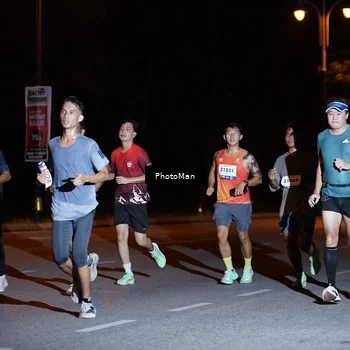 Runner Photo 8180757