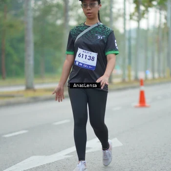 Runner Photo 8180774
