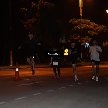 Runner Photo 8180887
