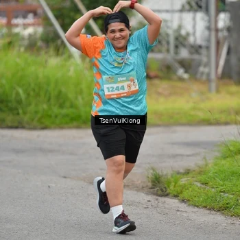 Runner Photo 8180909
