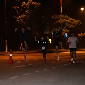 Runner Photo 8180922