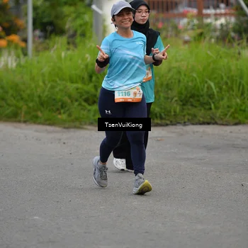 Runner Photo 8180932