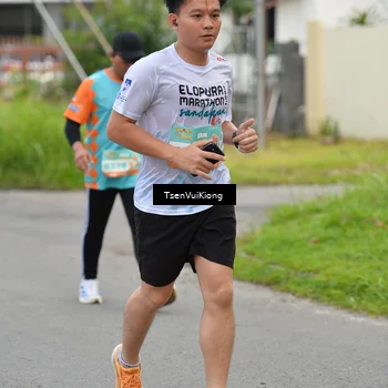 Runner Photo 8180989