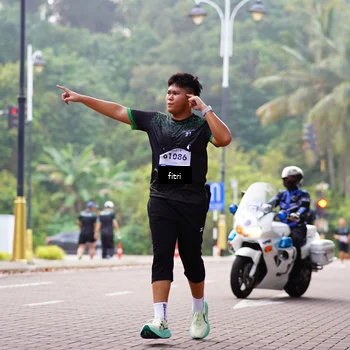 Runner Photo 8181025