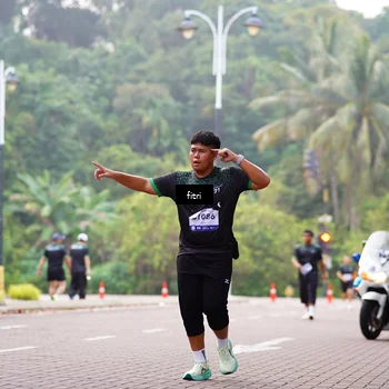 Runner Photo 8181050
