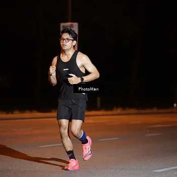Runner Photo 8181198