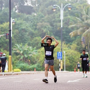 Runner Photo 8181201