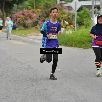Runner Photo 8181272