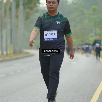 Runner Photo 8182200