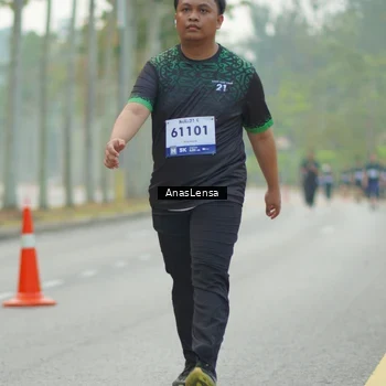 Runner Photo 8182207