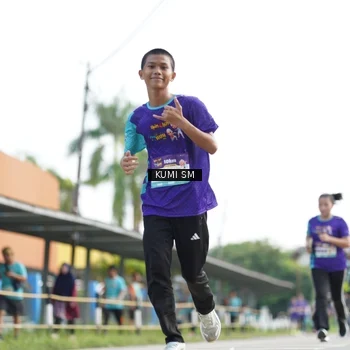 Runner Photo 8182213