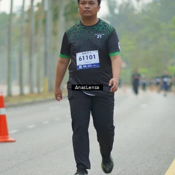 Runner Photo 8182223