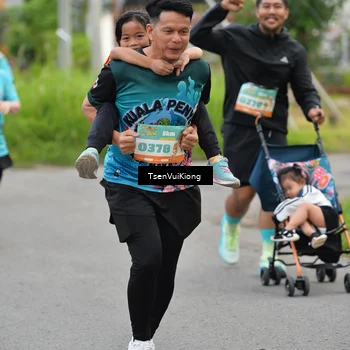Runner Photo 8182249