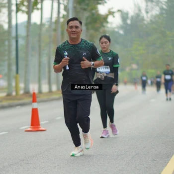 Runner Photo 8182279
