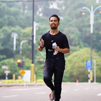 Runner Photo 8182373