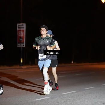 Runner Photo 8182418