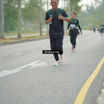 Runner Photo 8182445