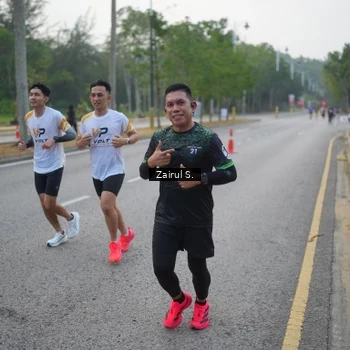 Runner Photo 8182600