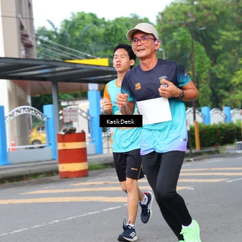Runner Photo 8182821