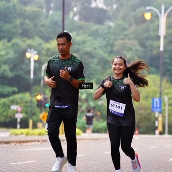 Runner Photo 8184203