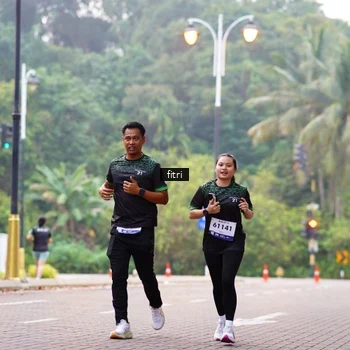Runner Photo 8184249
