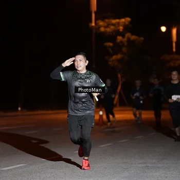 Runner Photo 8184320