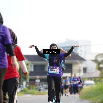 Runner Photo 8184400