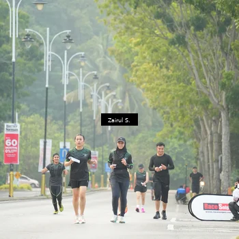 Runner Photo 8184862