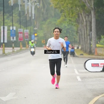 Runner Photo 8185009