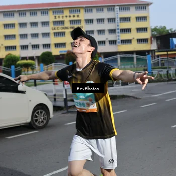 Runner Photo 8185038