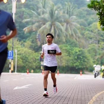 Runner Photo 8185057