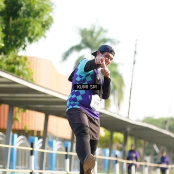 Runner Photo 8185086