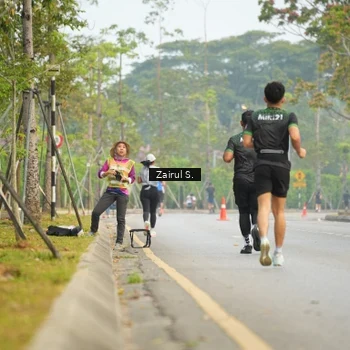 Runner Photo 8185095