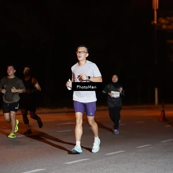 Runner Photo 8185410