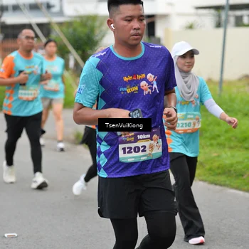 Runner Photo 8185415